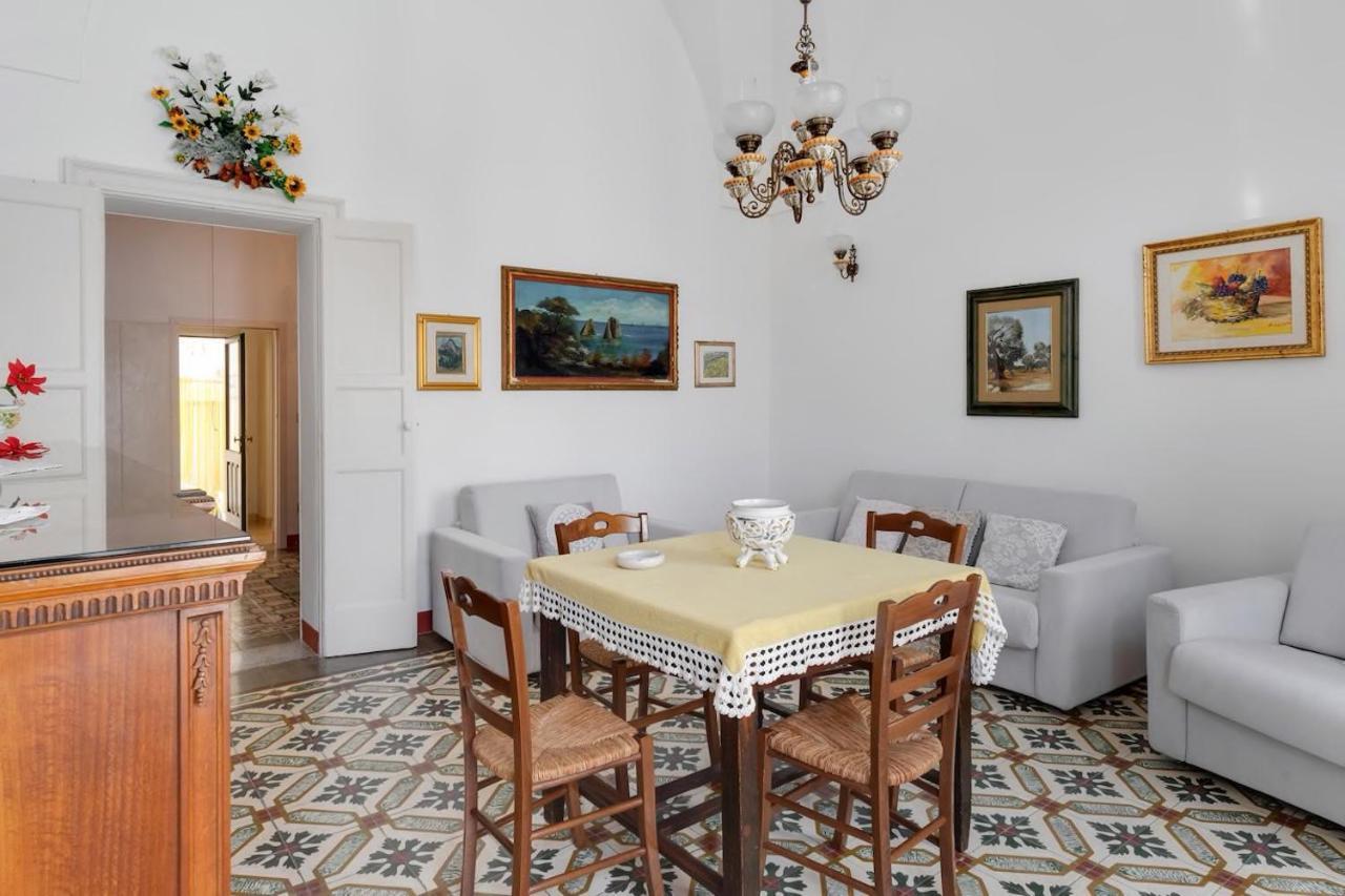 La Torre Antica Dimora Apartman Giuggianello Kültér fotó